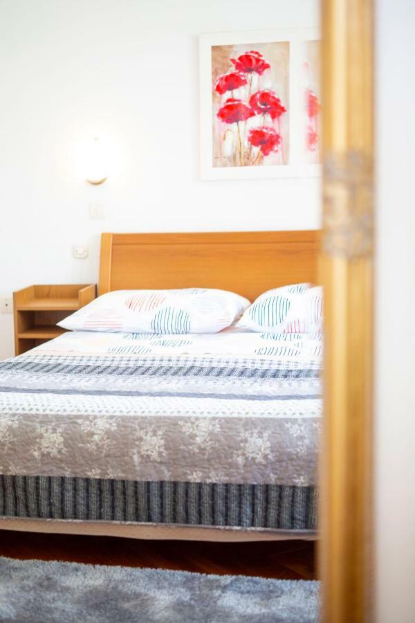 Vila Niko Apartment Макарска Екстериор снимка
